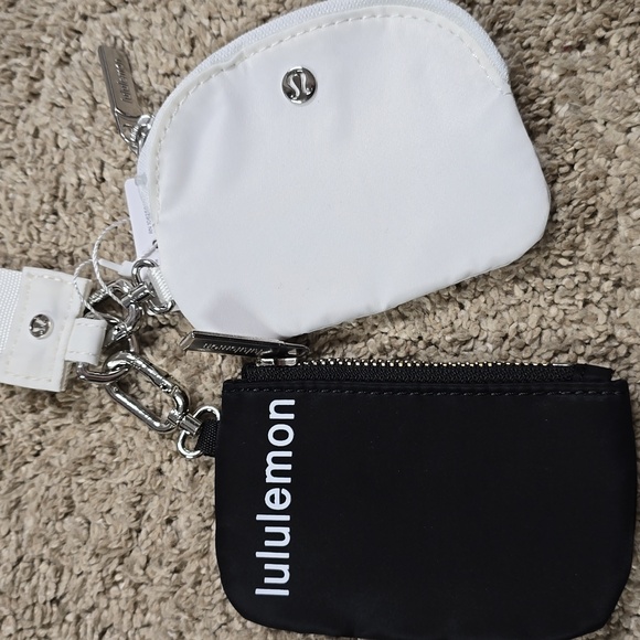Lululemon Dual Pouch Wristlet NWT - Picture 2 of 5